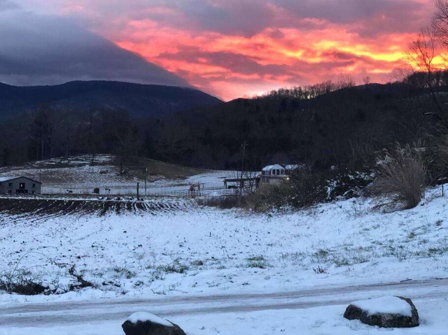 Вилла Country Mountain Escape! Barnardsville Экстерьер фото