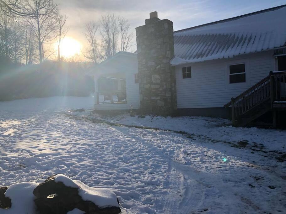 Вилла Country Mountain Escape! Barnardsville Экстерьер фото